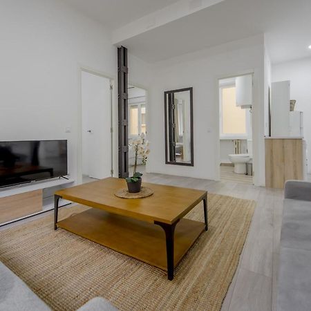 Cozy Apartamento En La Latina, El Centro De Madrid Lägenhet Exteriör bild