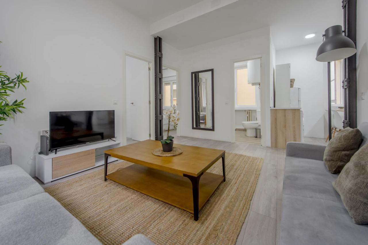 Cozy Apartamento En La Latina, El Centro De Madrid Lägenhet Exteriör bild