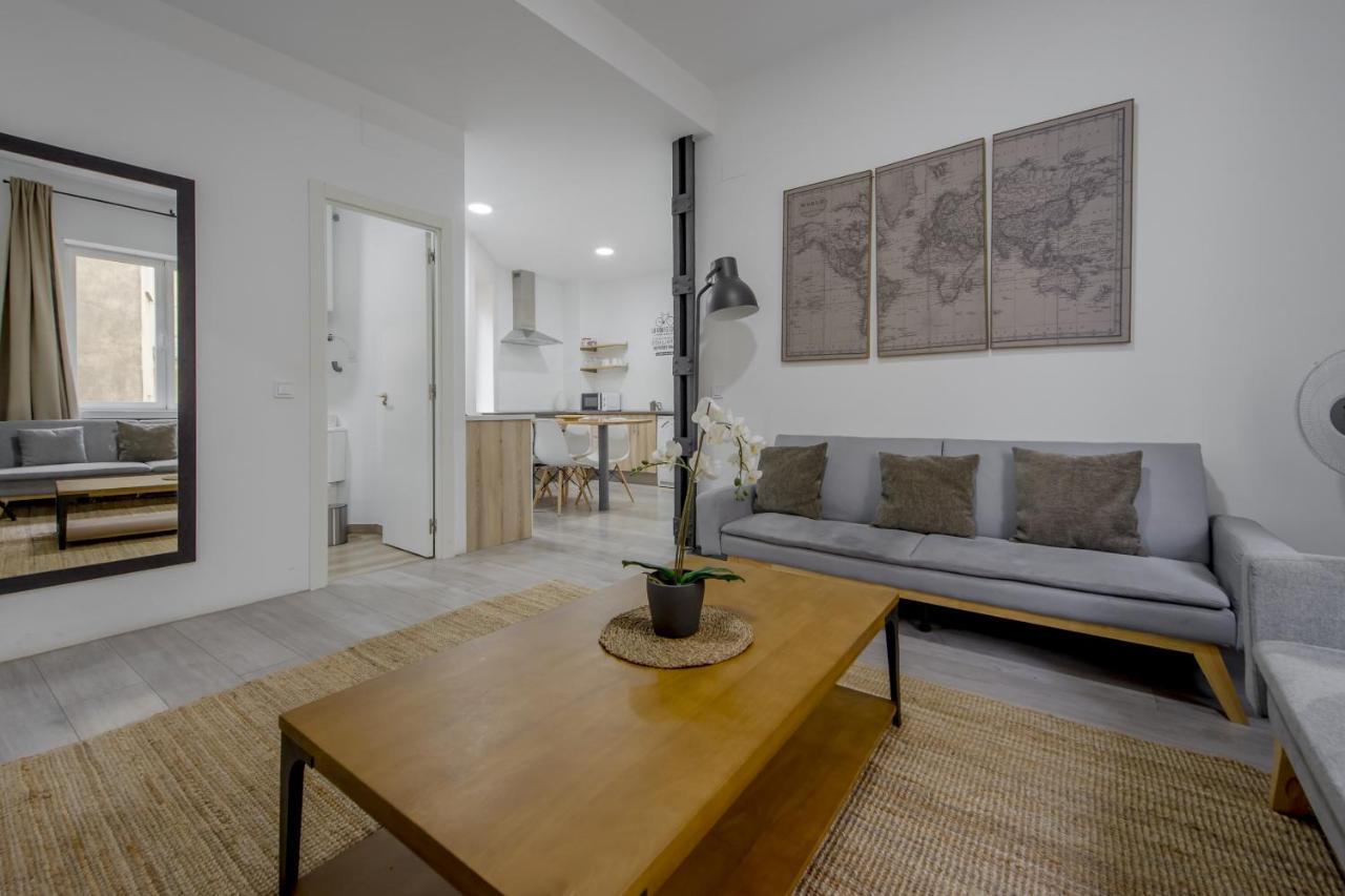 Cozy Apartamento En La Latina, El Centro De Madrid Lägenhet Exteriör bild