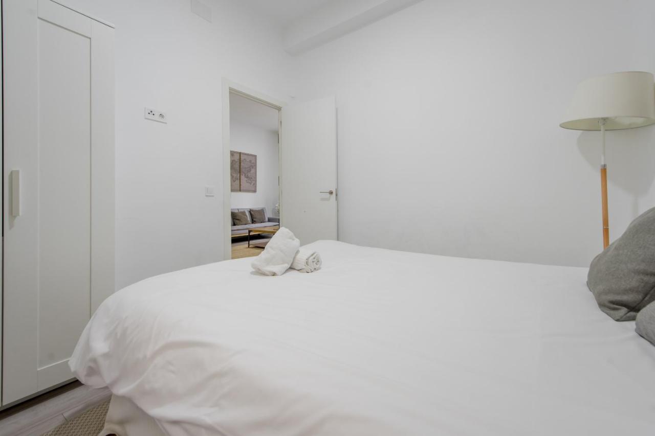 Cozy Apartamento En La Latina, El Centro De Madrid Lägenhet Exteriör bild