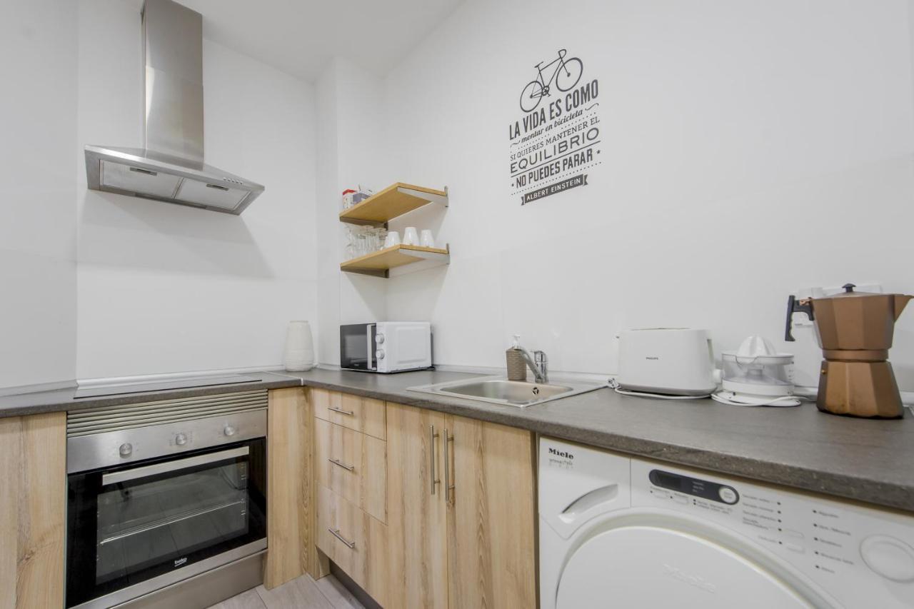 Cozy Apartamento En La Latina, El Centro De Madrid Lägenhet Exteriör bild