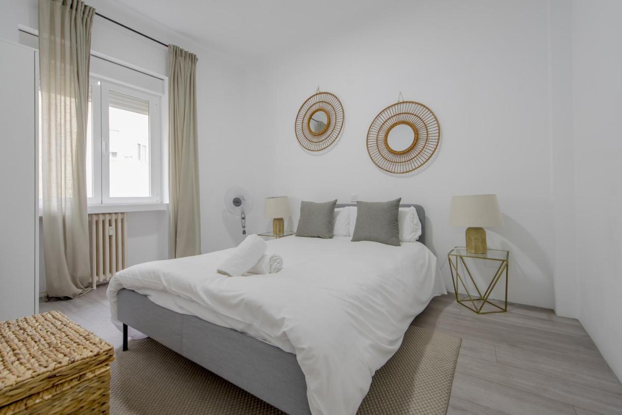 Cozy Apartamento En La Latina, El Centro De Madrid Lägenhet Exteriör bild